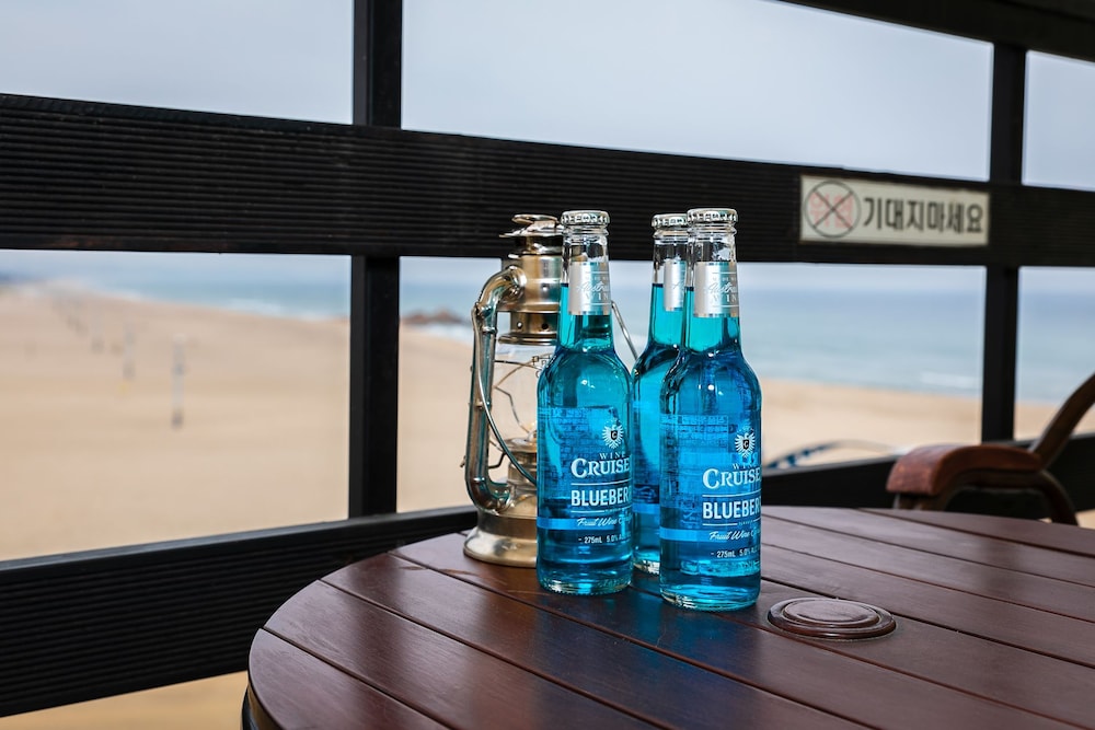 Room (Elmar Twin, Queen+Single, Ocean View)
