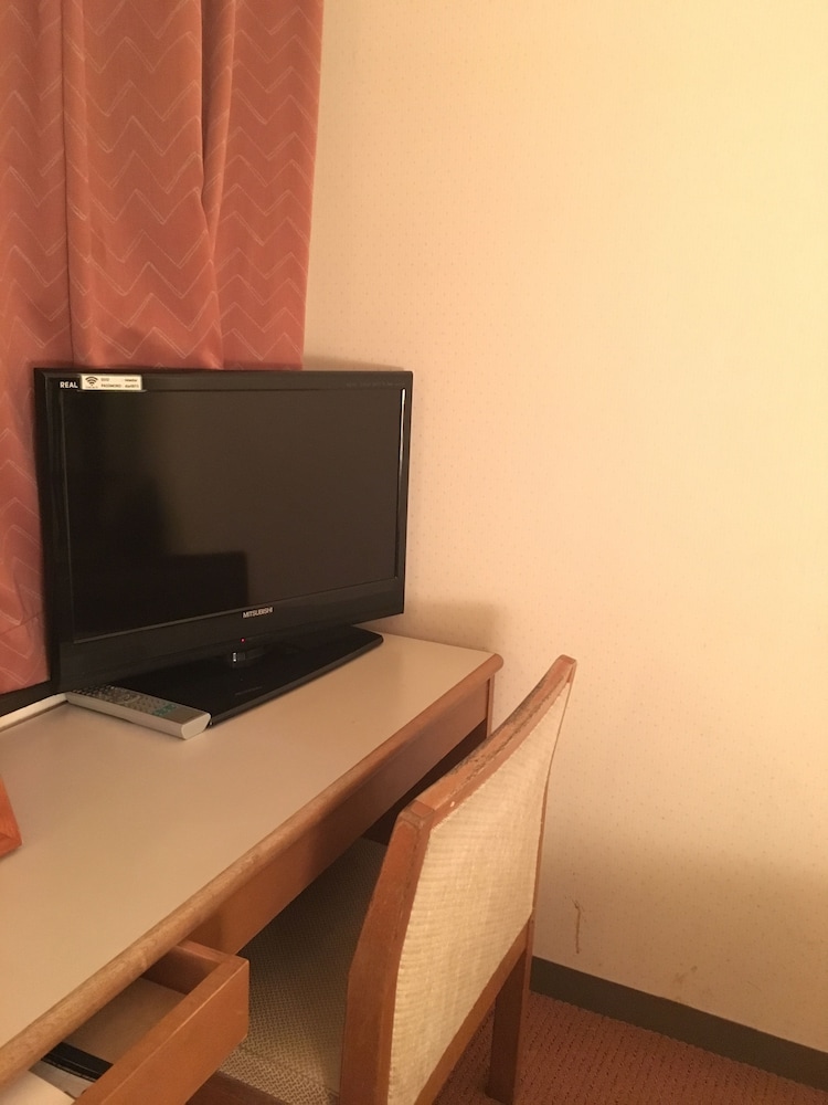 Double Room, Non Smoking (Bed width 140cm) - Photo 3
