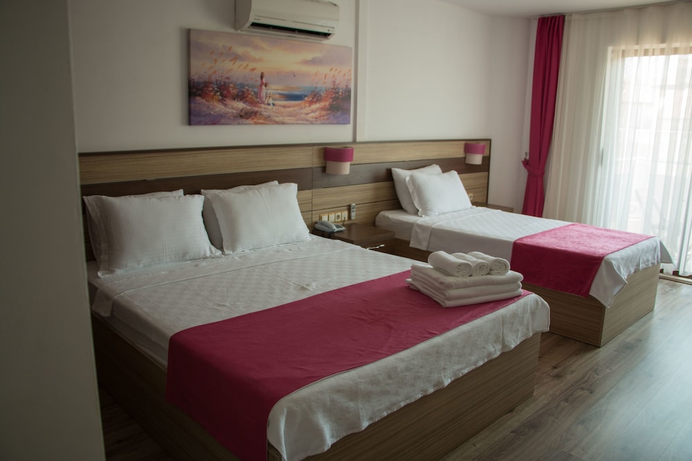 Standard Triple Room, 1 Bedroom, Sea View