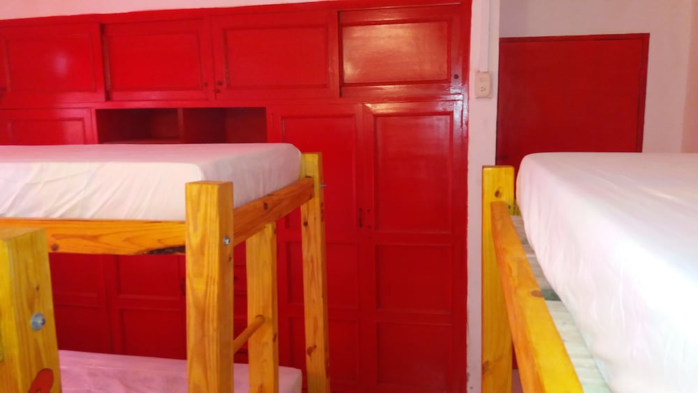 Shared Dormitory, Shared Bathroom (Fan) photo 3