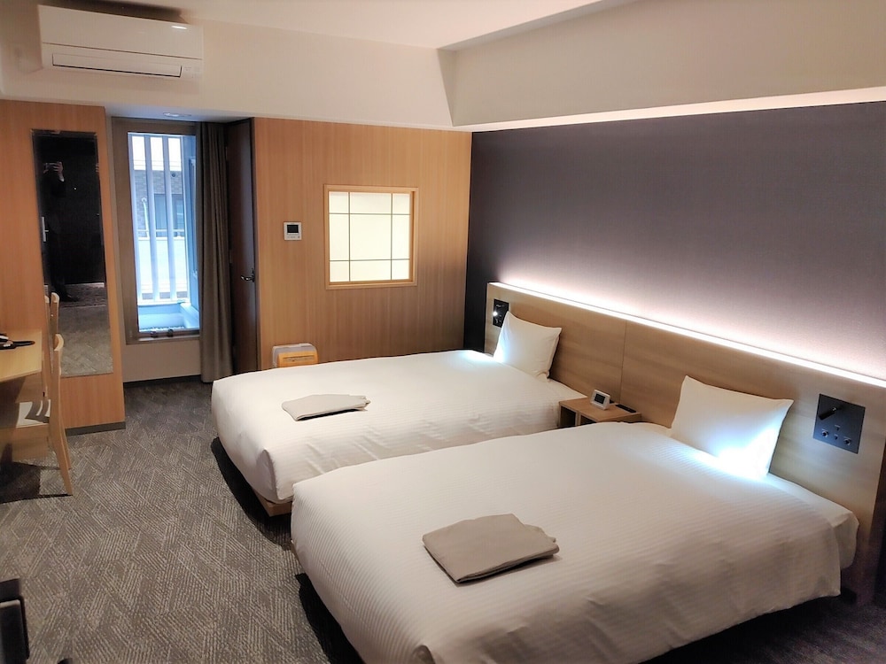 Standard Twin Room, Multiple Beds, Non Smoking, Private Bathroom