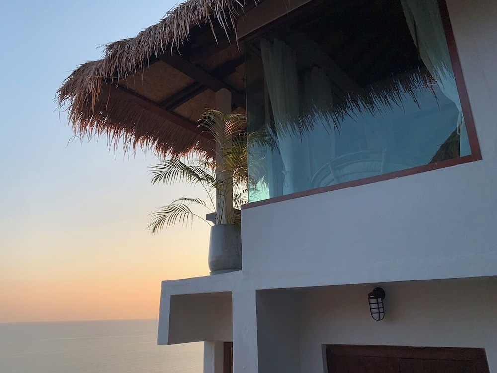 Exclusive Villa, Ocean View