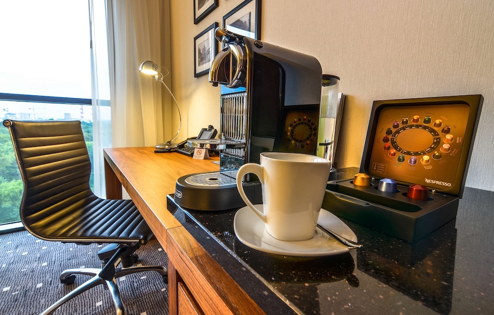 King, Suite, 1 Bedroom photo 2