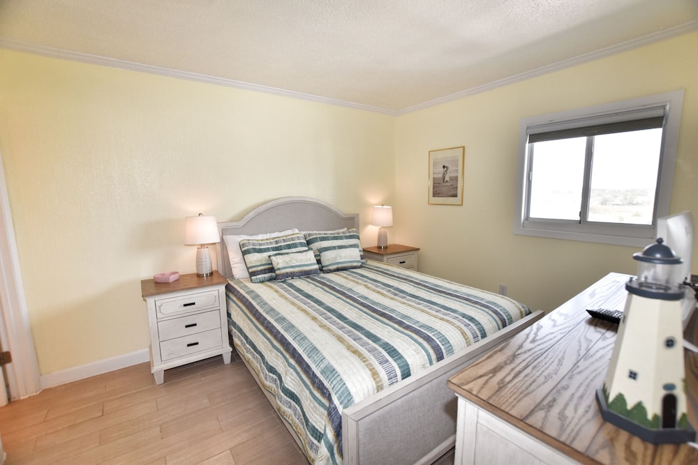 Condo, 1 Bedroom photo 1