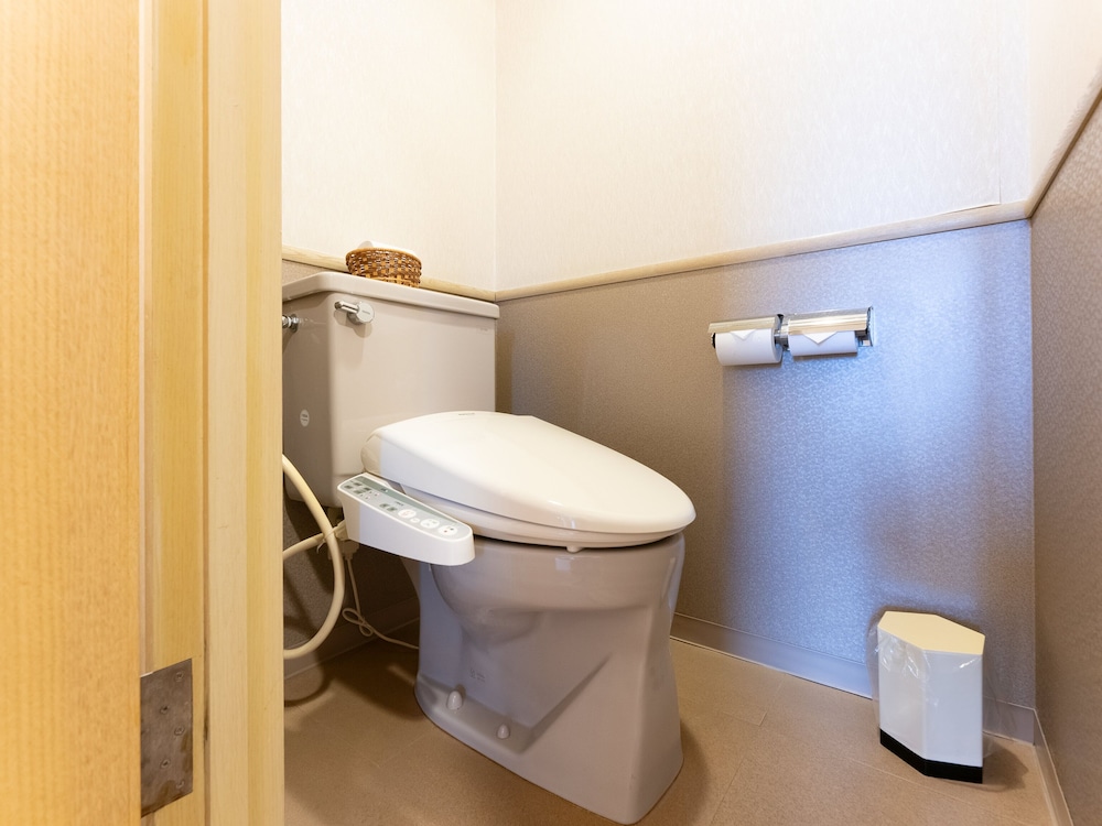 Single Room, Non Smoking, Shared Bathroom photo 3