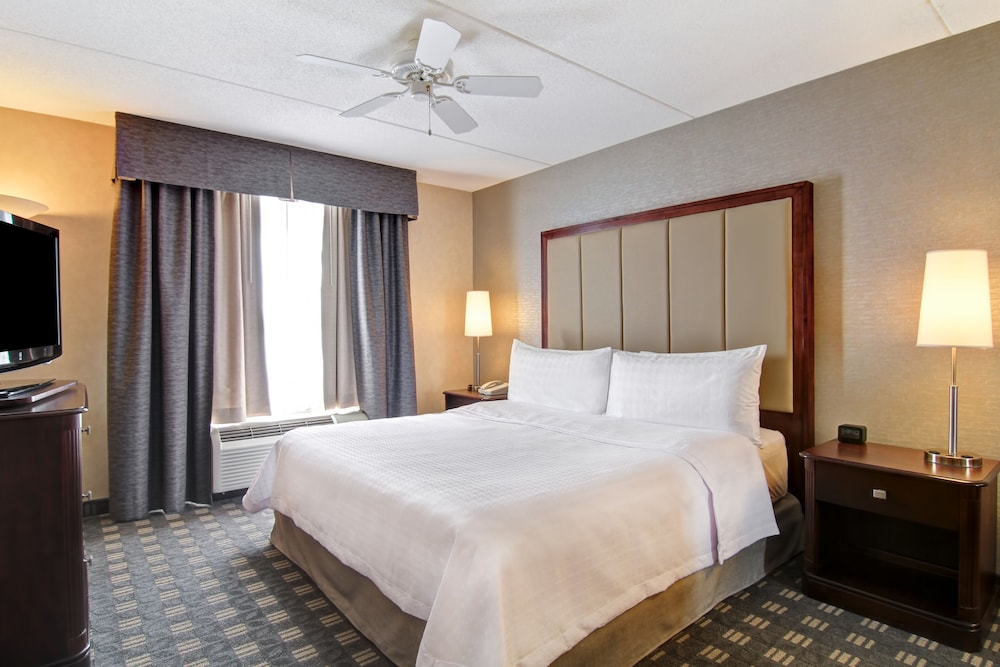 Suite, 1 King Bed, Accessible, Non Smoking - Photo 2