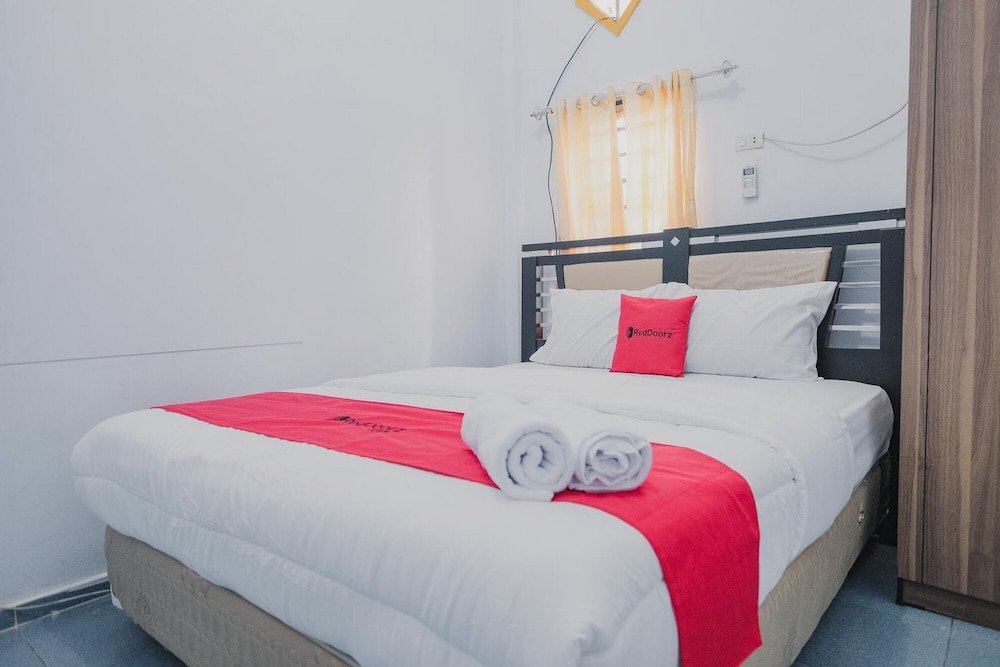 Standard Double Room (Reddoorz) photo 1