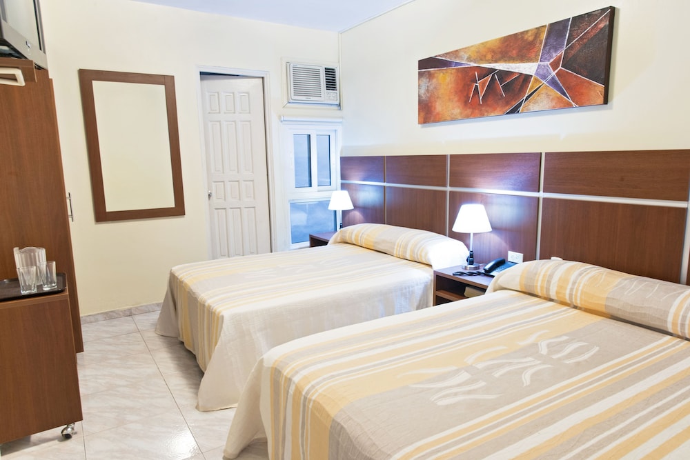Standard Double Room, 2 Double Beds photo 1