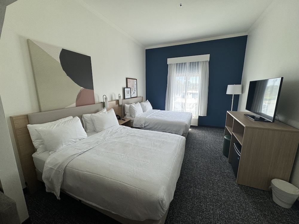Room, 2 Queen Beds - Photo 2