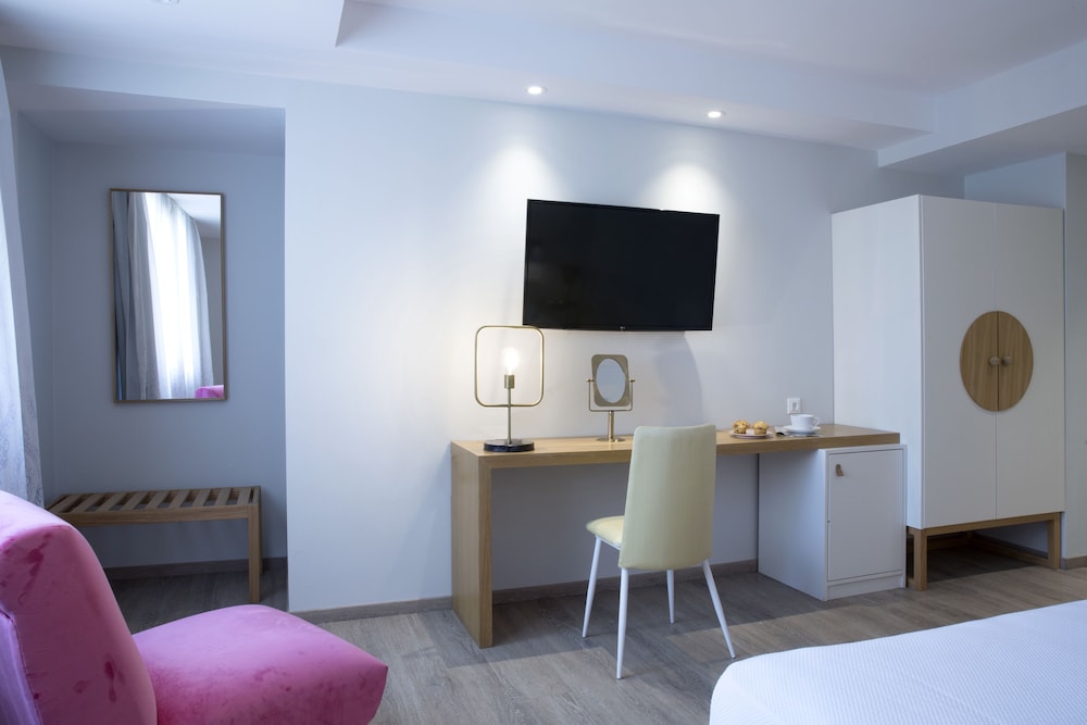 Deluxe Double Room photo 3