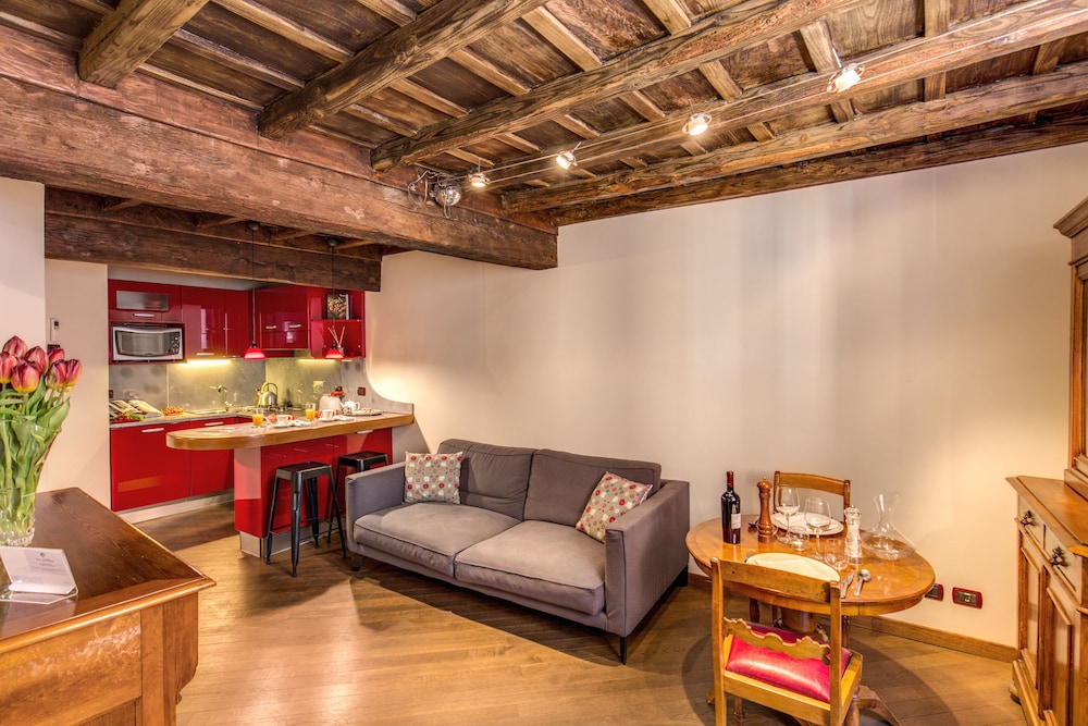 Romantic Apartment, 1 Bedroom (Monserrato) photo 2