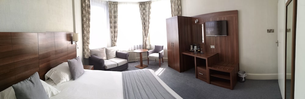 Standard Double Room - Photo 10
