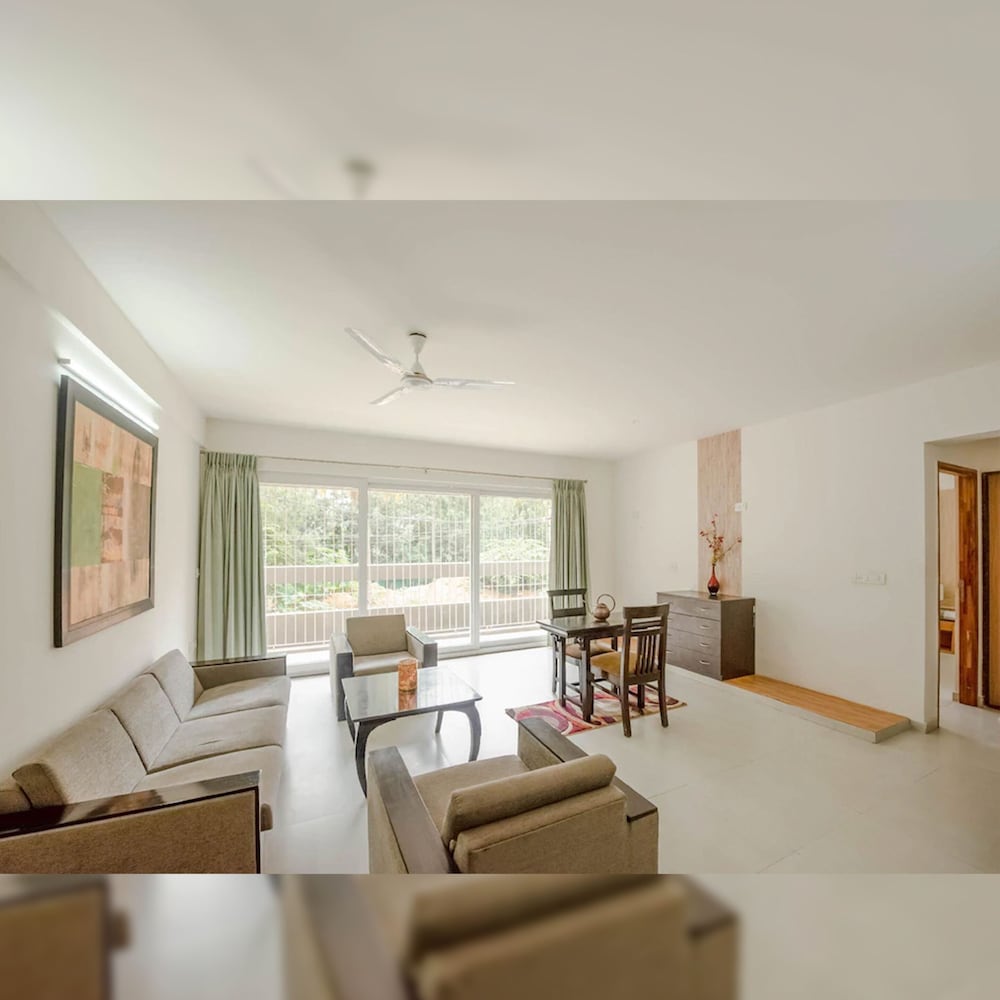 Deluxe Studio Suite