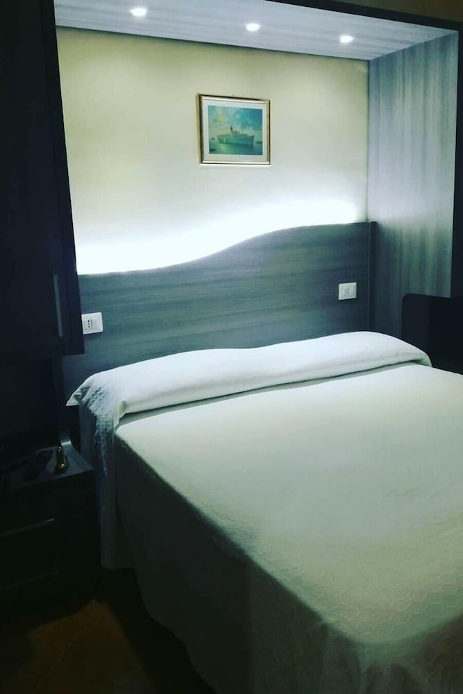Standard Double Or Twin Room, Non Smoking photo 1