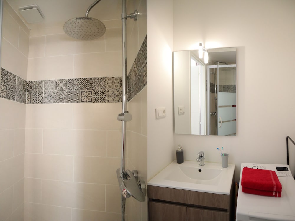 Deluxe Apartment photo 2
