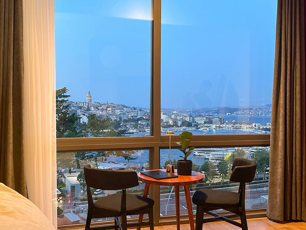 Deluxe Double Room, Private Bathroom, Sea Facing photo 1