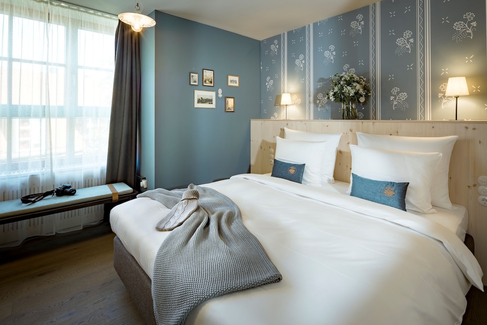 Classic Double Room