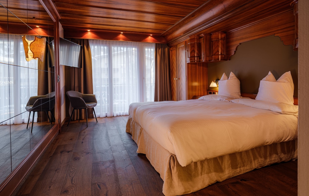 Deluxe Suite, Balcony, Mountain View (Matterhorn View)