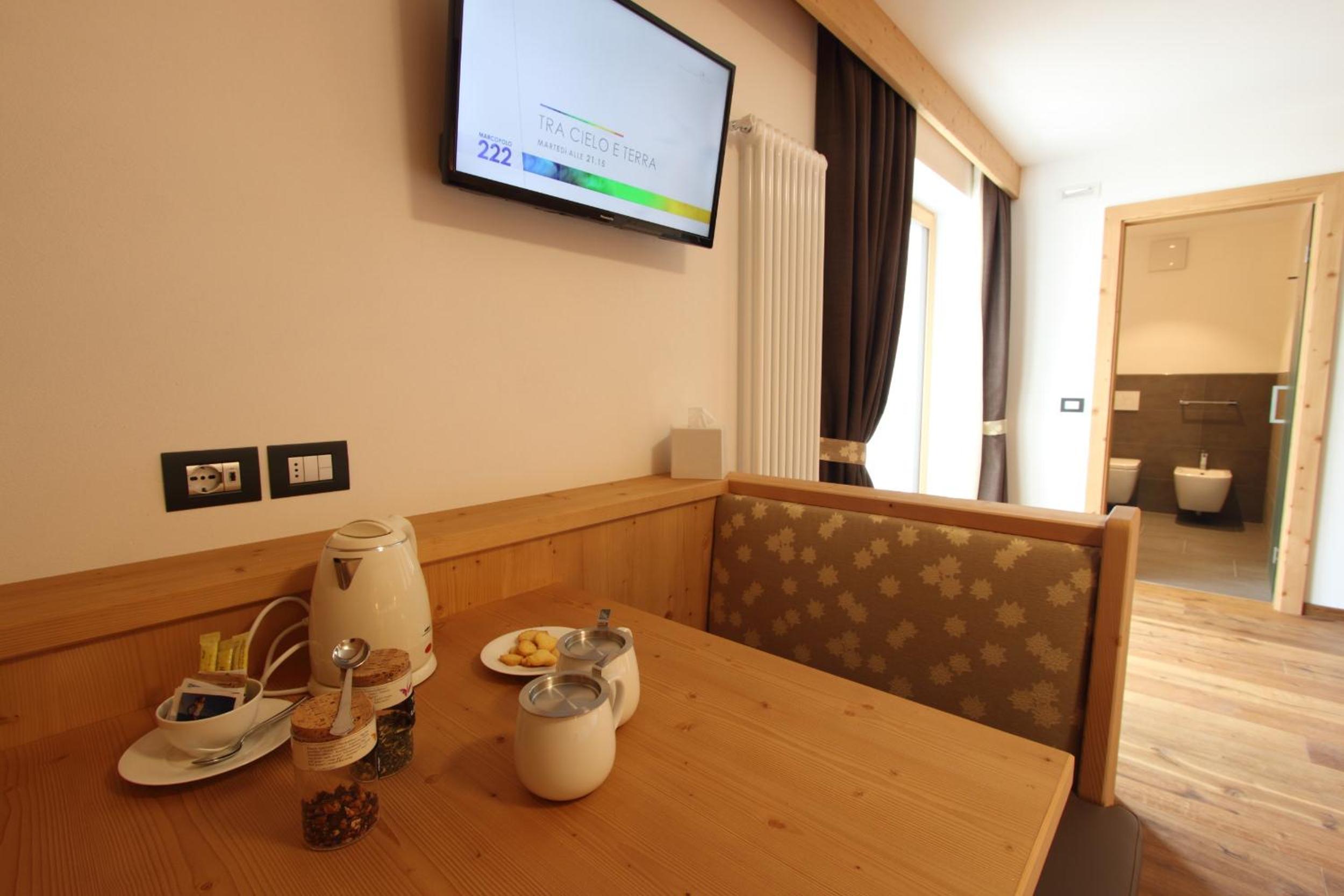 Deluxe Double Room photo 3