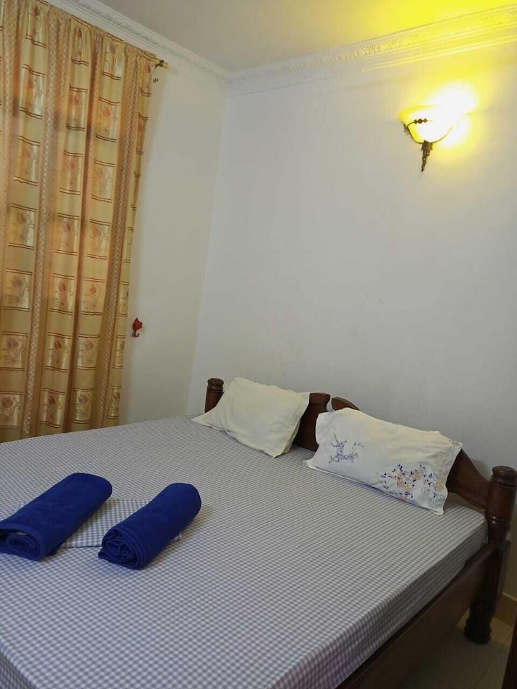 Economy Double Room photo 3