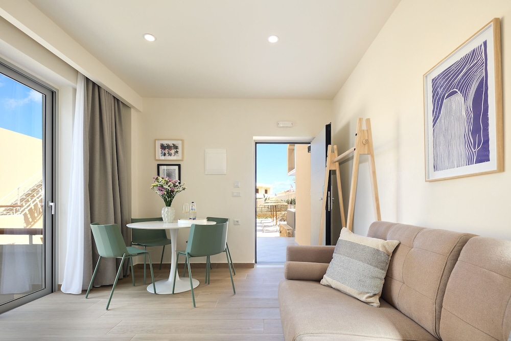 Executive Suite, 1 King Bed with Sofa bed photo 1