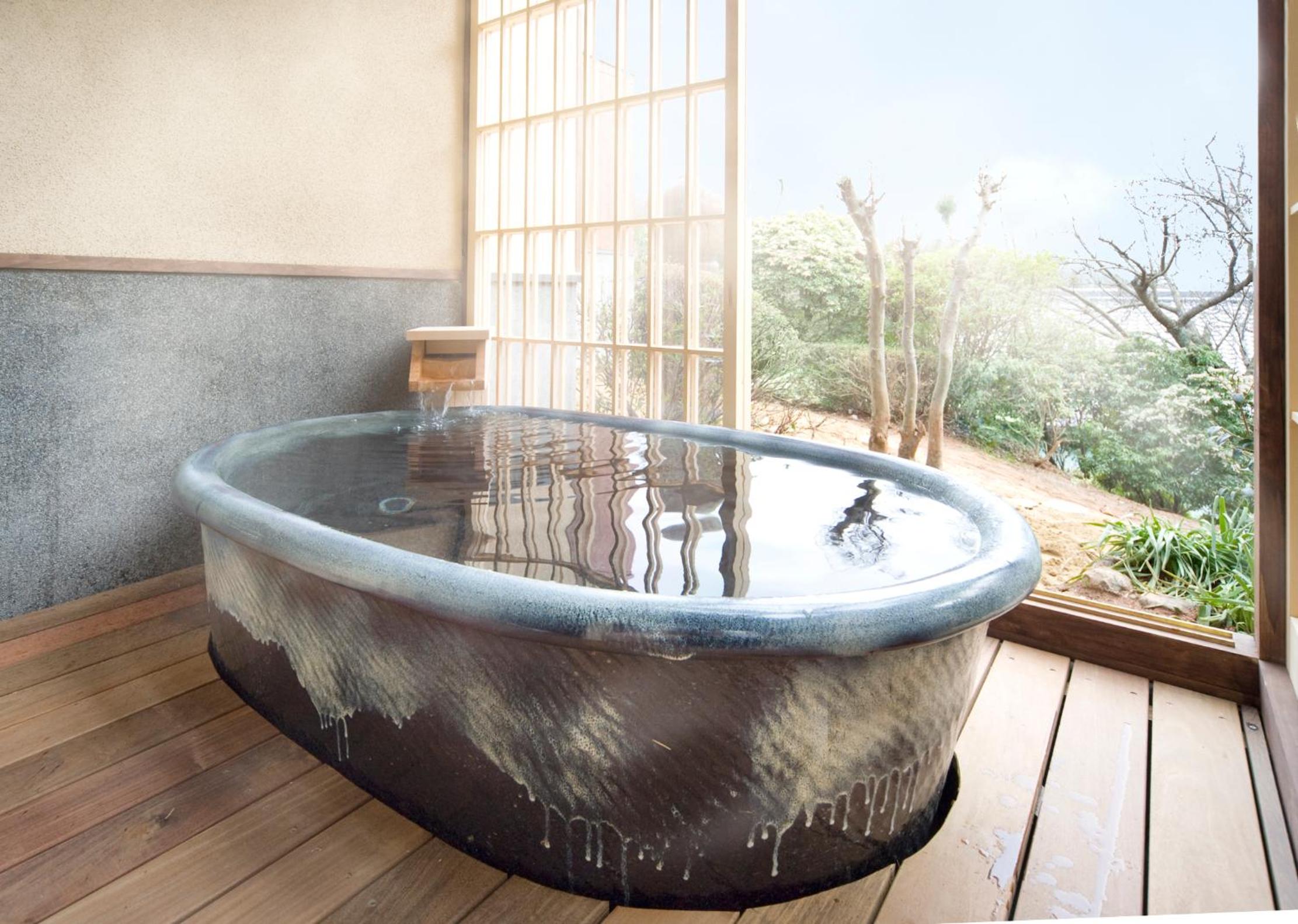 Japanese-Style Room with Open-Air Bath - Photo 5