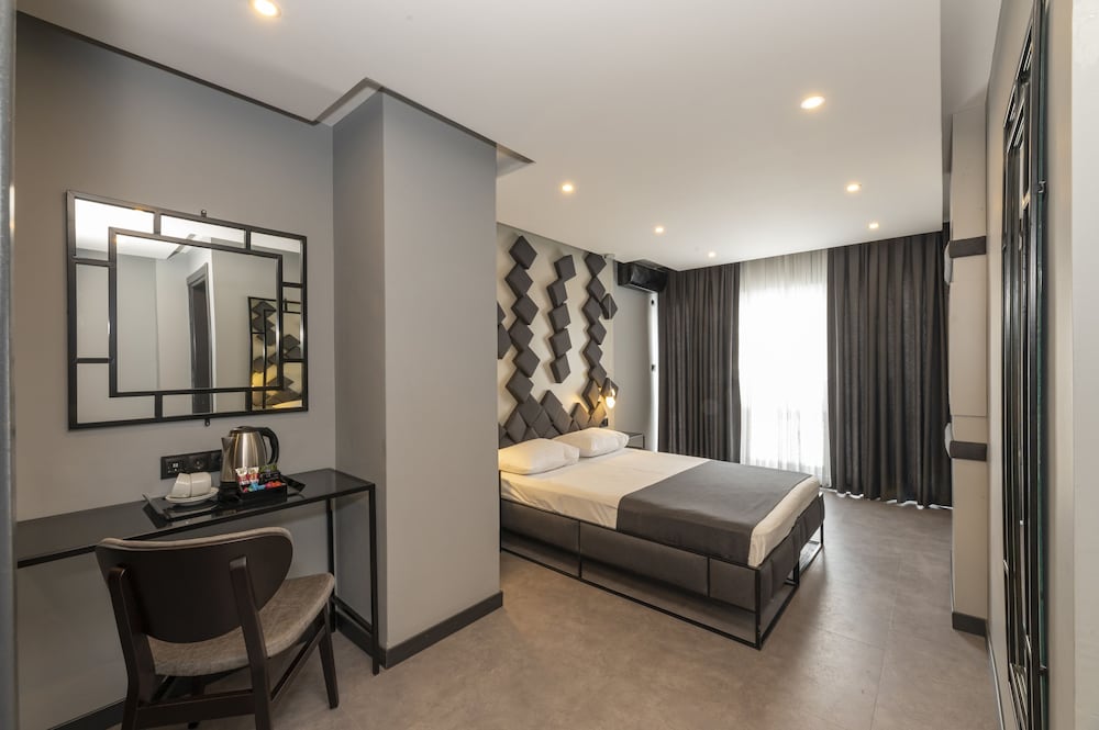 Standard Double or Twin Room photo 3