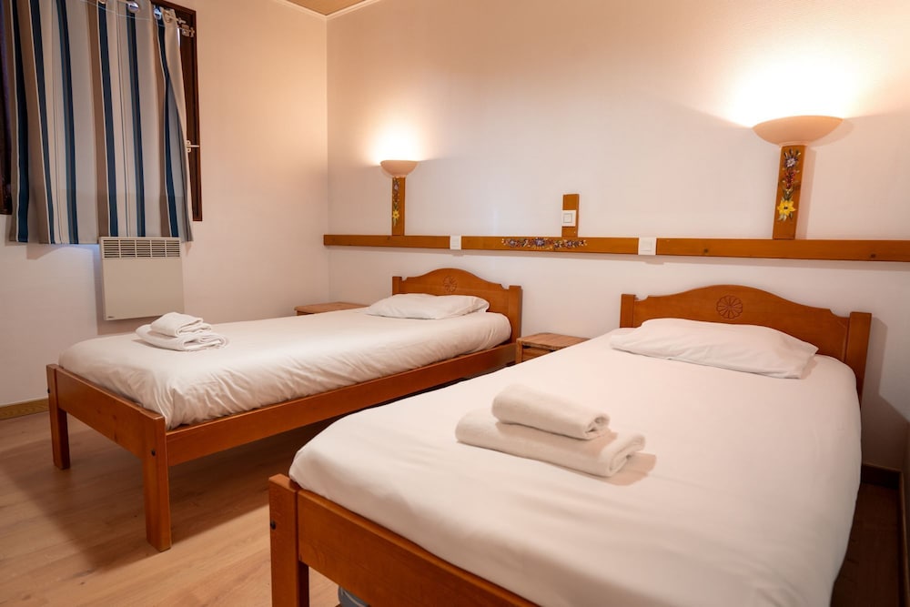 Economy Double Room, 2 Twin Beds