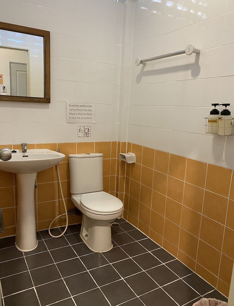 Air-Con Standard Twin room