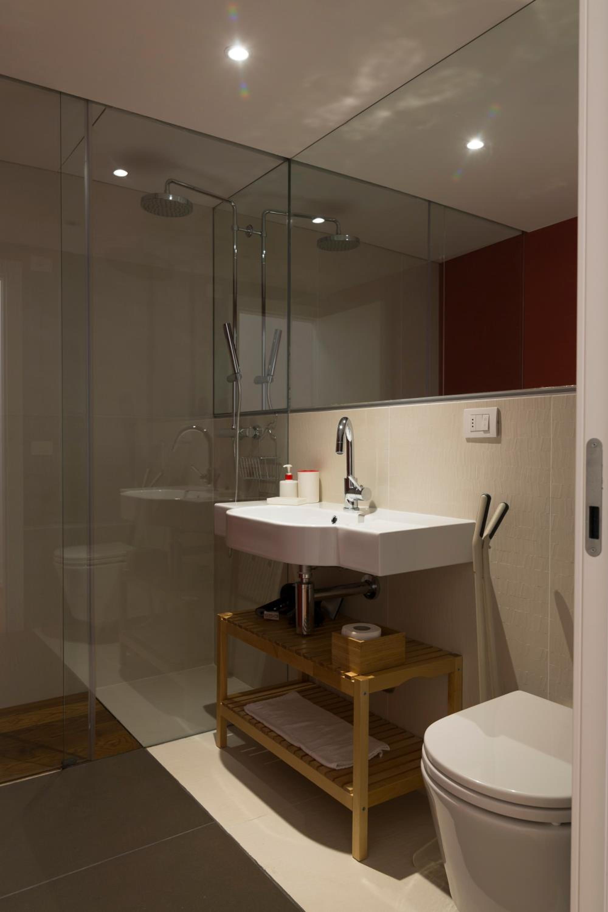One-Bedroom Suite photo 2