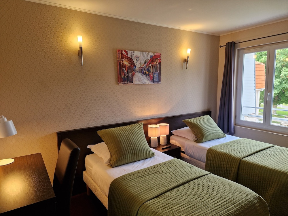 Standard Twin Room photo 1