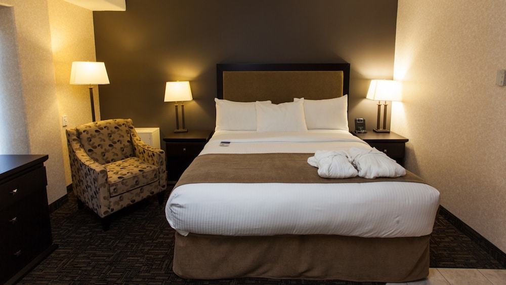 Deluxe Room, 1 King Bed, City View - Photo 2