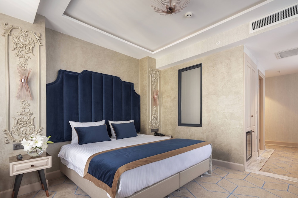 Standard Double or Twin Room photo 2