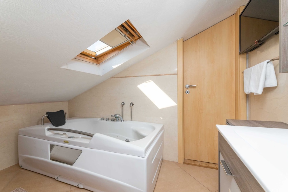 Villa (Four bedroom Villa with Swimming pool) photo 2