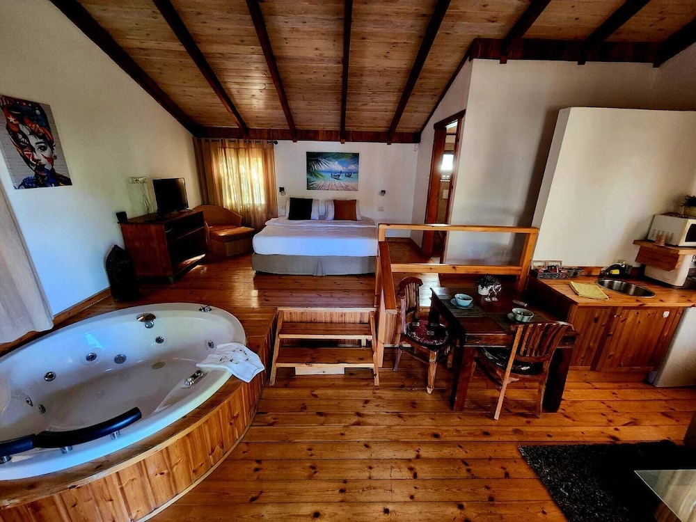 Superior Cabin, Non Smoking, Lanai photo 2
