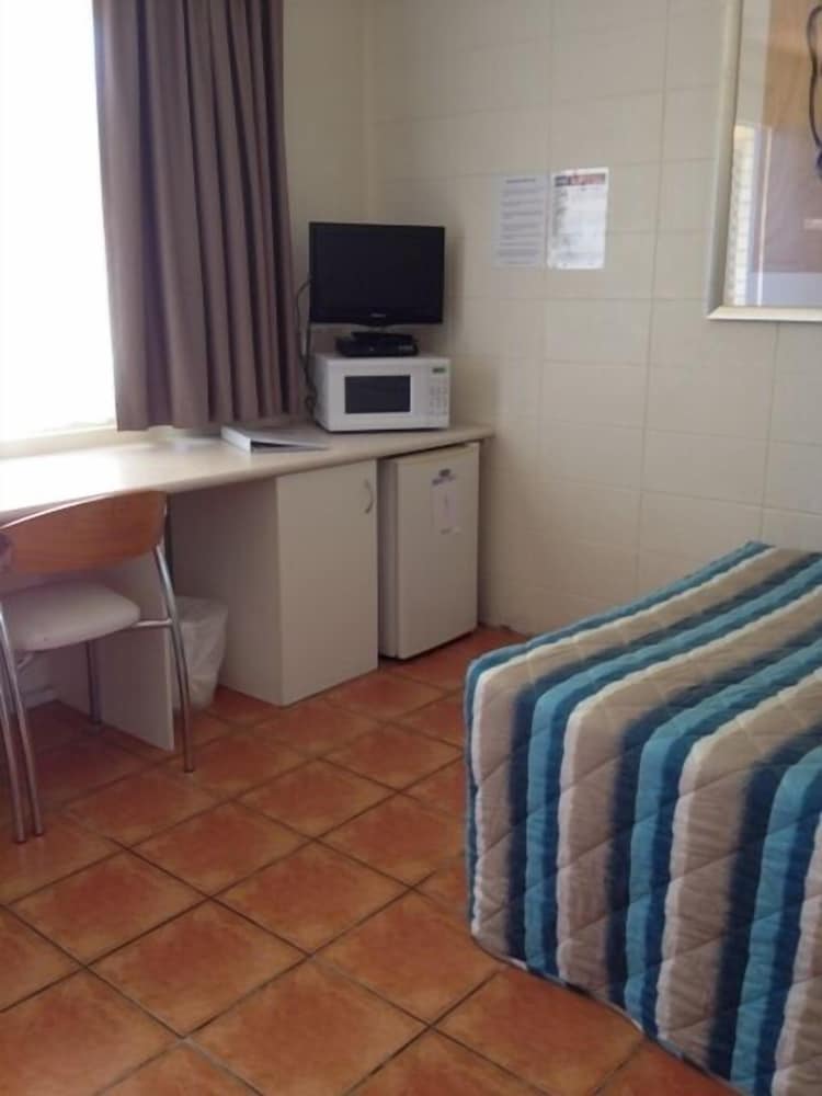 Family Room (1 Double and Bunk) photo 3