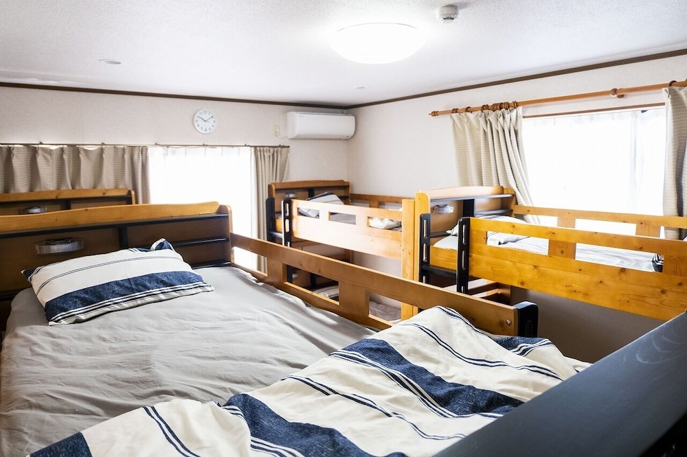 Shared Dormitory, Mixed Dorm (Bunk Bed) photo 1
