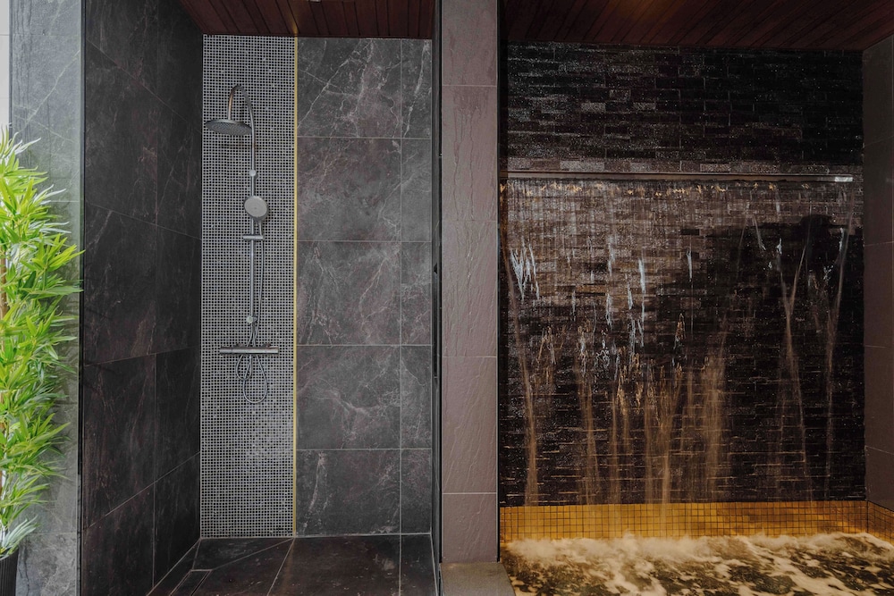 Private Pool Villa with Onsen - Photo 6