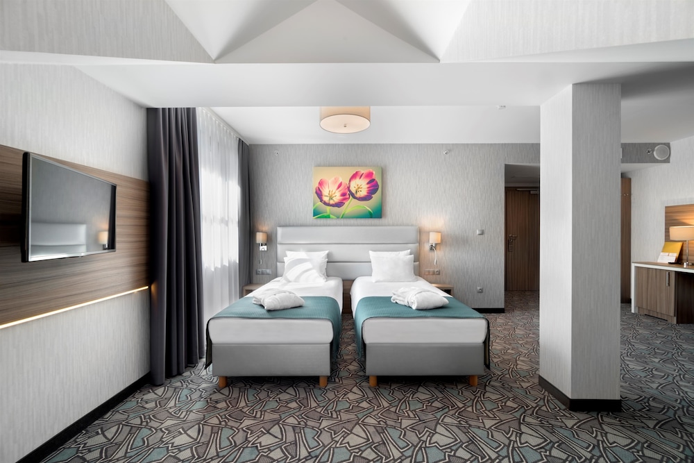Standard Room, 2 Twin Beds photo 2