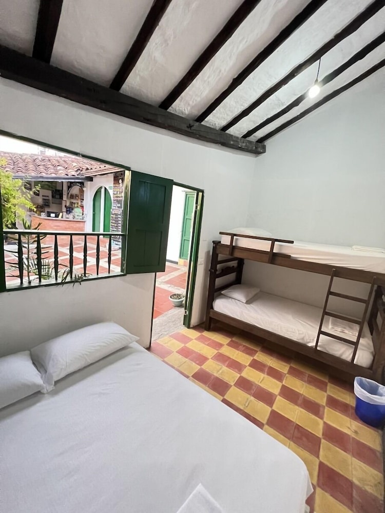 Economy Double Room photo 1