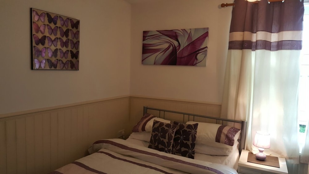 Double Room (Room 5)