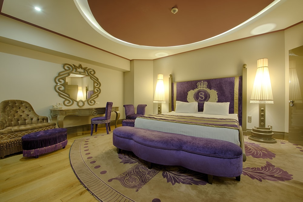 Superior Room thumbnail 6