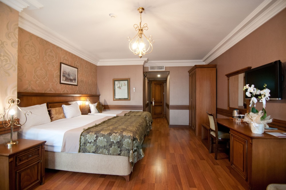 Superior Triple Room, Sea View photo 3