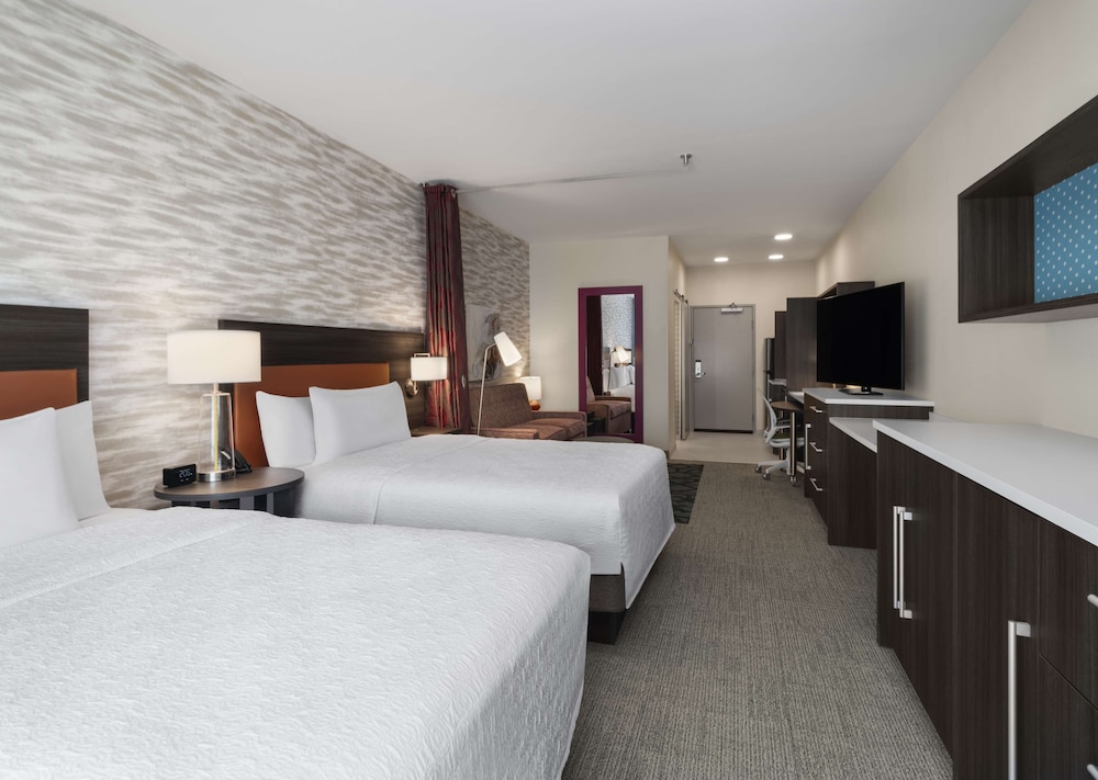 Studio, 2 Queen Beds, Accessible, Bathtub (Mobility) - Photo 1