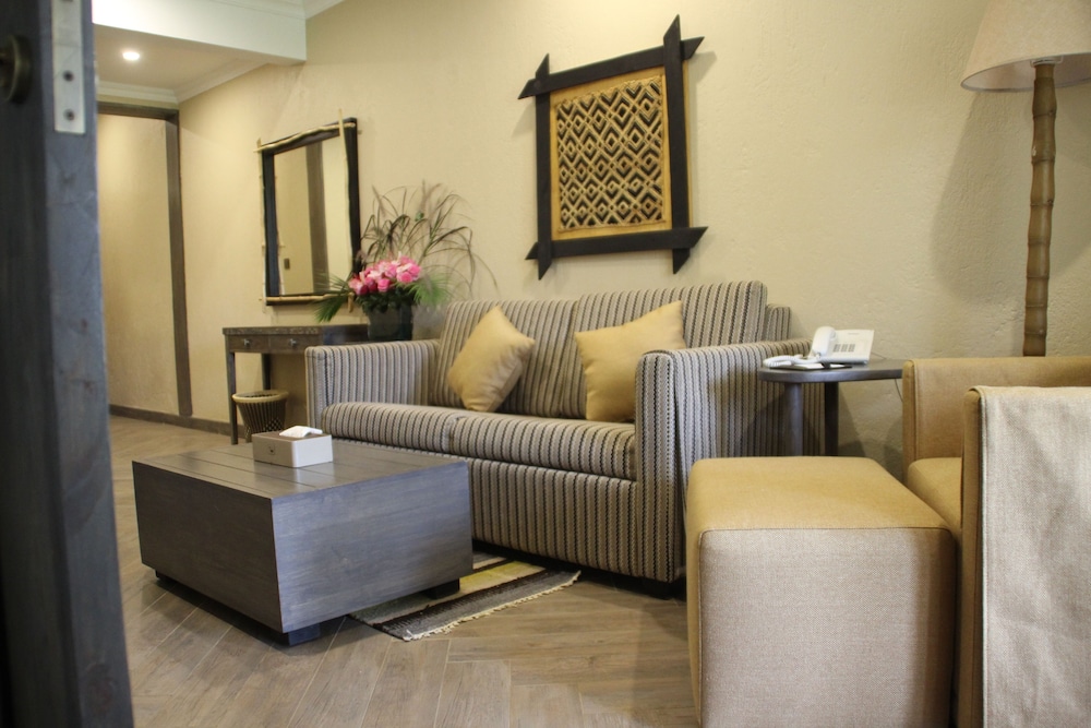 Business Suite photo 3