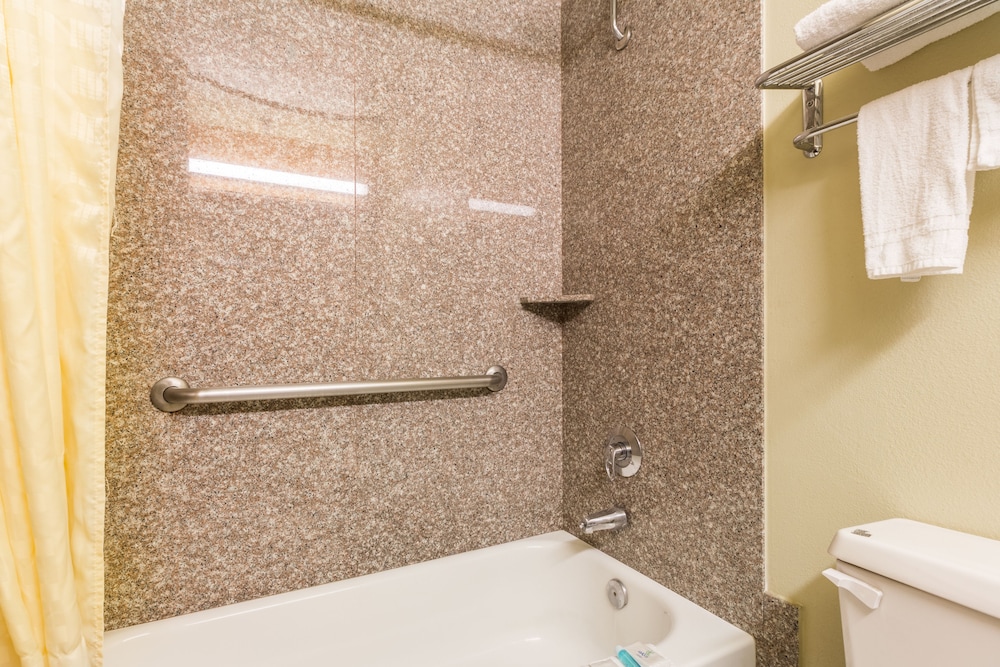 Basic Single Room photo 2