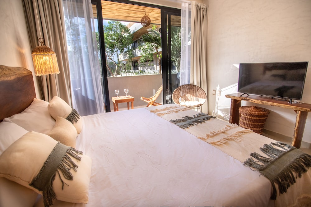 Deluxe Apartment, 1 King-Bett mit Schlafsofa, Poolblick, Turm
