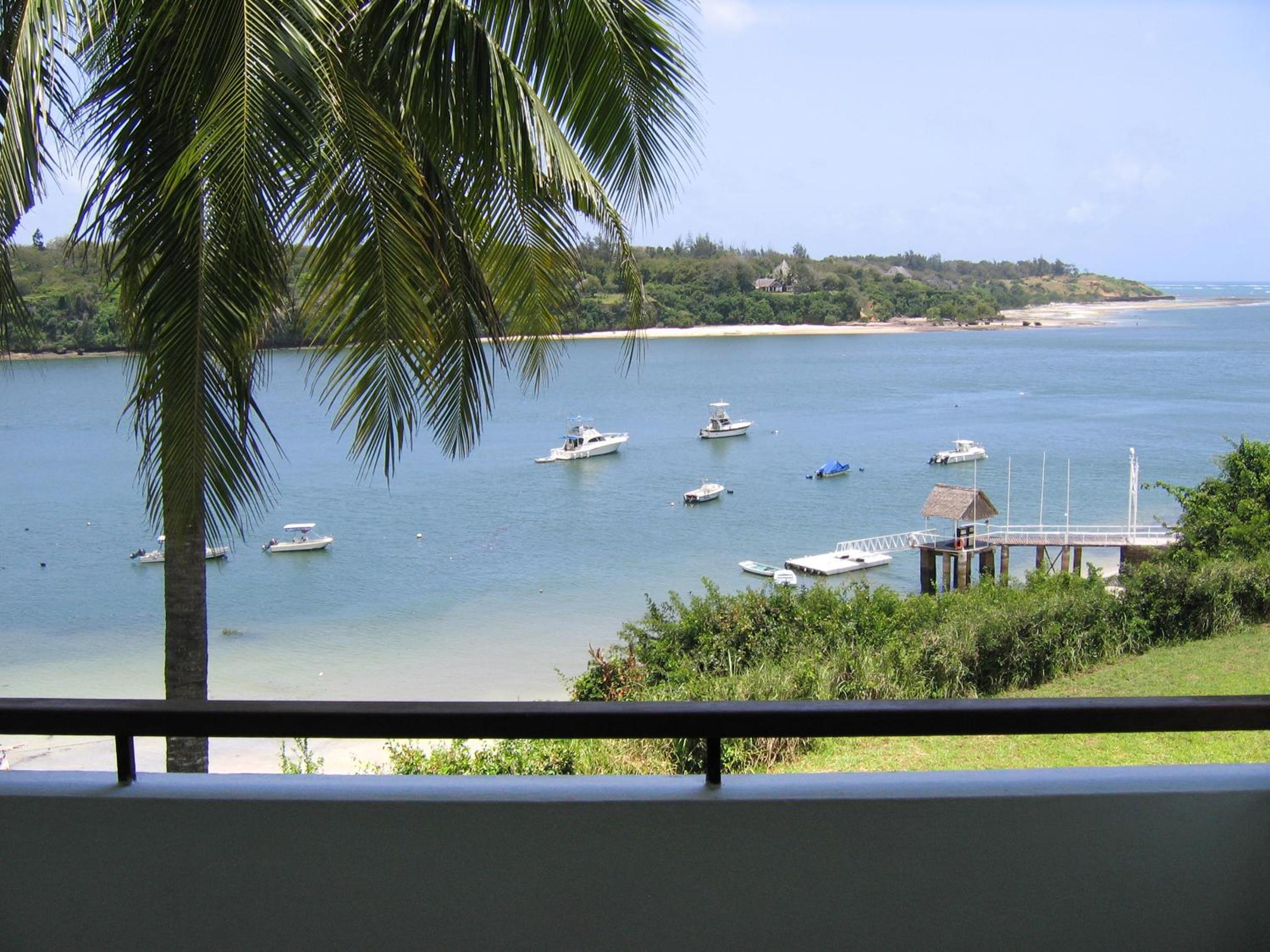 Double or Twin Room with Sea View - Photo 1