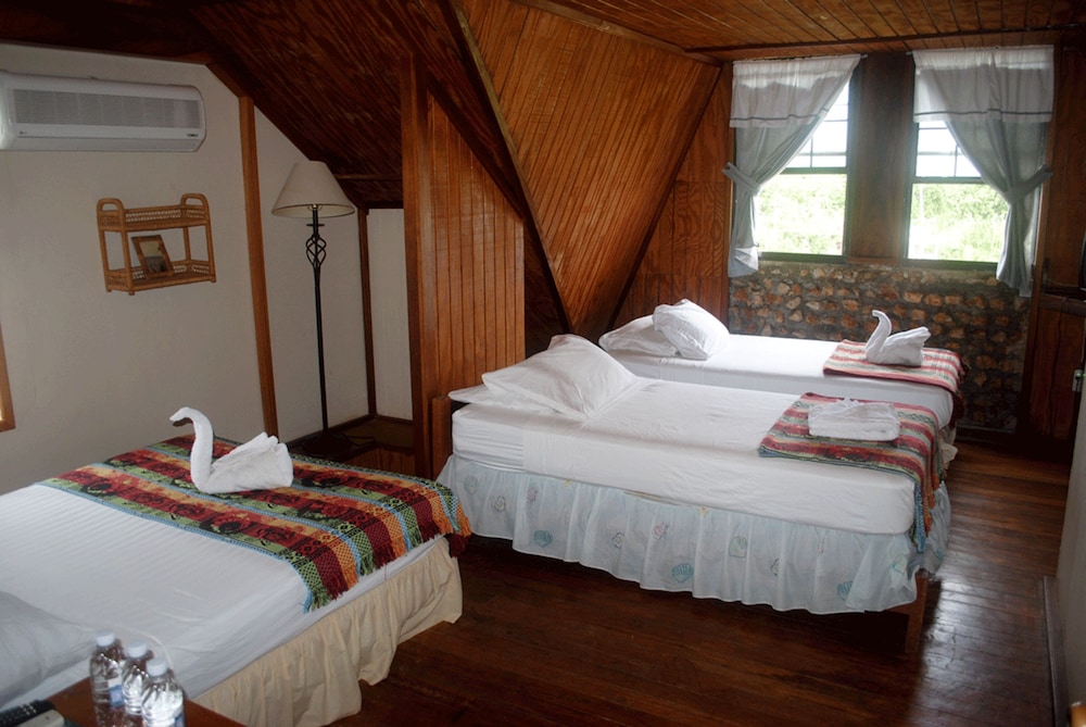 Triple Room, 3 Twin Beds, Non Smoking photo 2