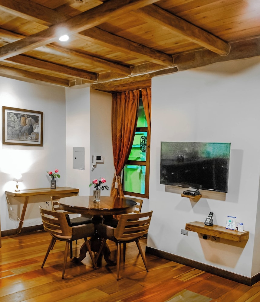 Family Apartment, 2 Bedrooms, Kitchen, City View photo 2